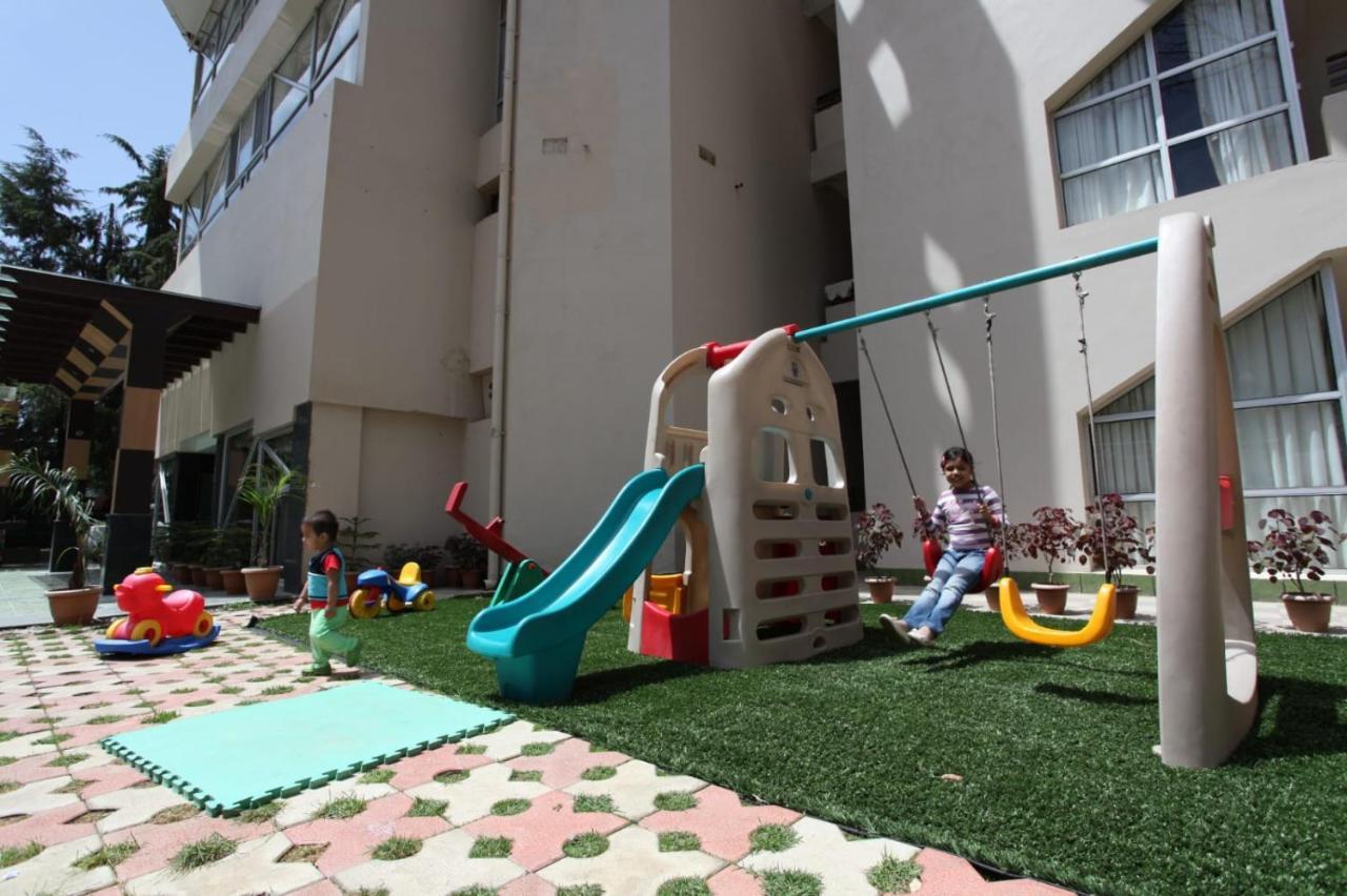 Hotel Arif Castle, נייניטל מראה חיצוני תמונה